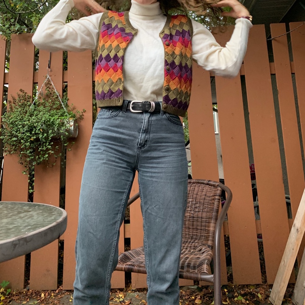 Multi-Colour Knitted Vest 🌈